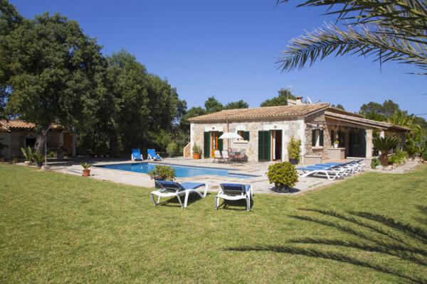 Rural house - Pollensa - 4 bedrooms - 8 persons