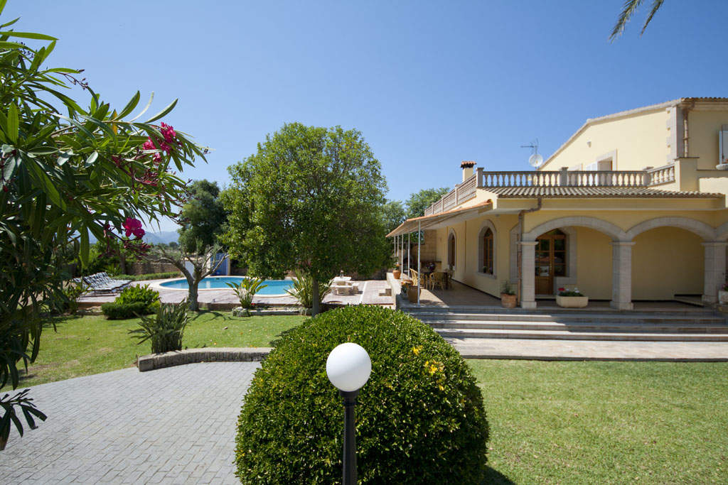 Villa - Alcudia - 4 bedrooms - 8 persons